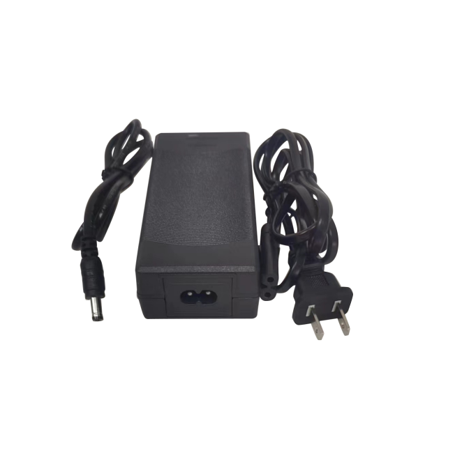 SB40-RF-P 256 Flashing Rates Solar Powered Navigation Light with Charging port (3-5nm) - Image 4