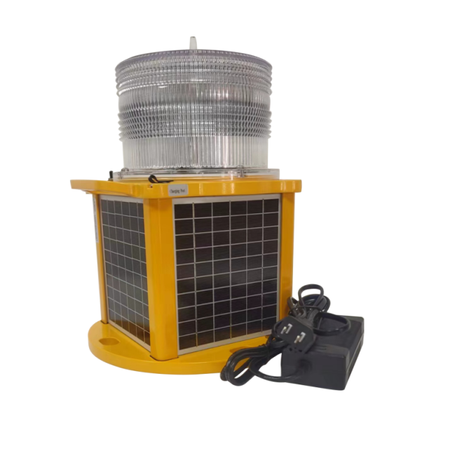 SB40-RF-P 256 Flashing Rates Solar Powered Navigation Light with Charging port (3-5nm) - Image 2
